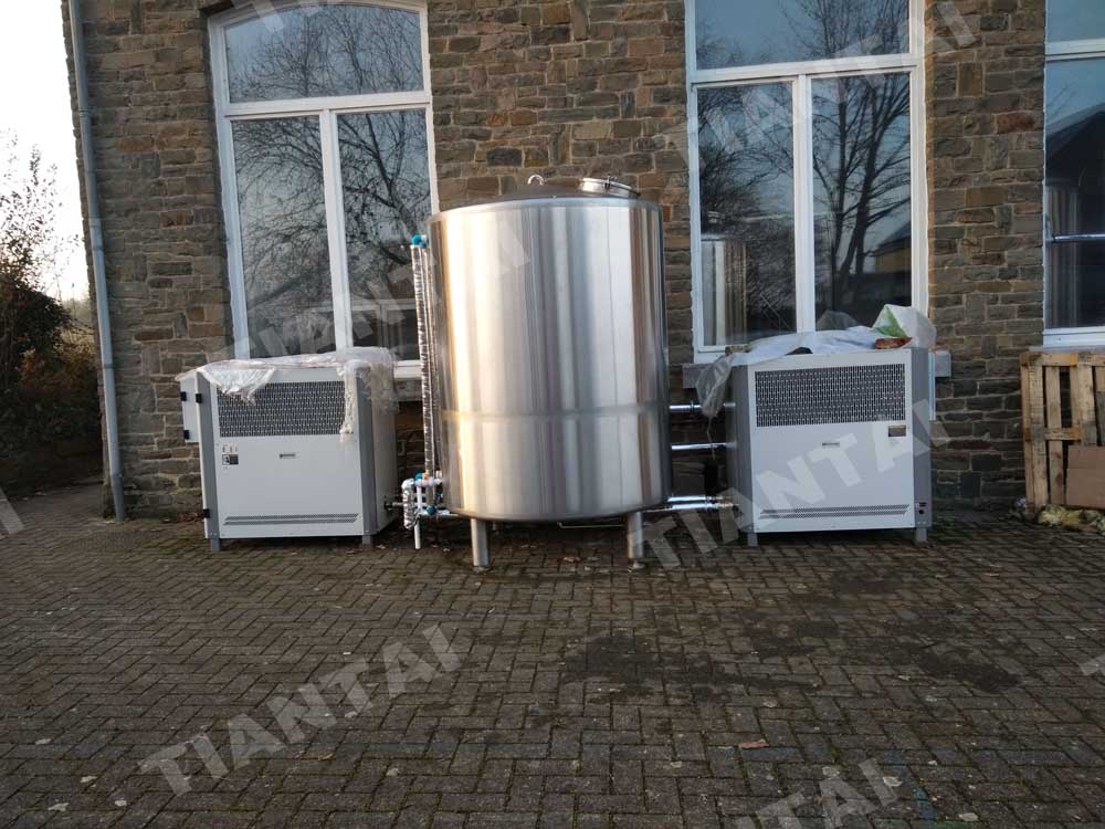 glycol tank and chiller